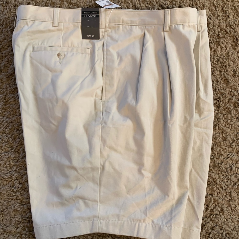 Jos A Bank Shorts
Mens Sz 48
Travelers Collection